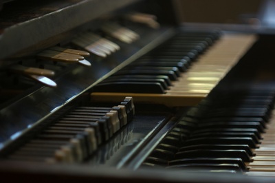 Hammond L100 tonewheel organ